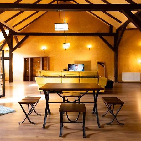 The Attic - Large Open-Space In The Old Town Of Brasov, Minutes Away From The Black Church Экстерьер фото