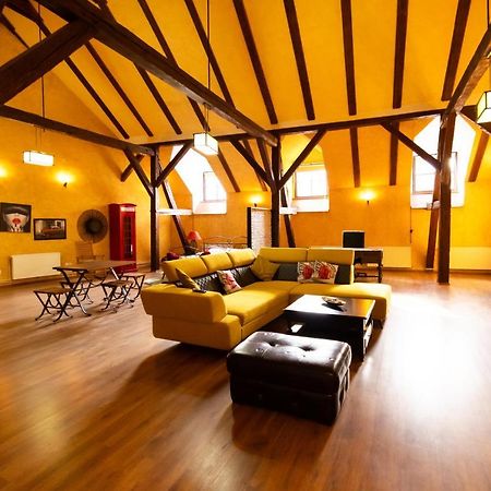 The Attic - Large Open-Space In The Old Town Of Brasov, Minutes Away From The Black Church Экстерьер фото