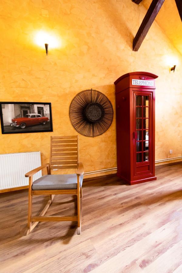 The Attic - Large Open-Space In The Old Town Of Brasov, Minutes Away From The Black Church Экстерьер фото
